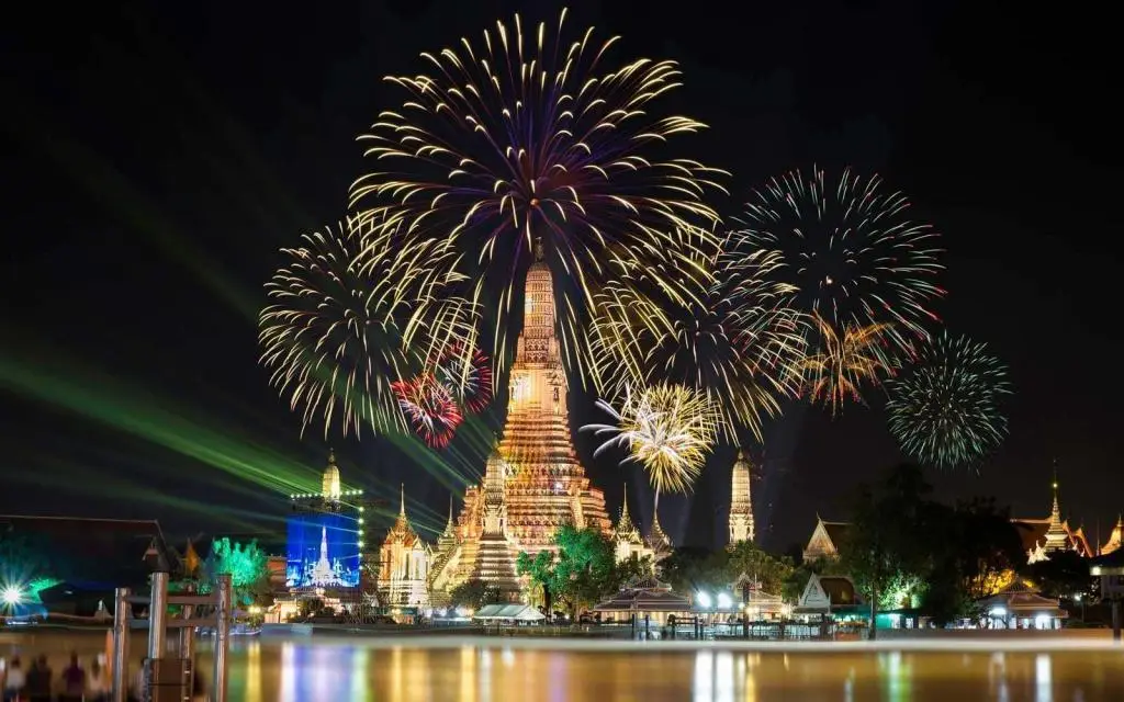 3 OF THE BEST WAYS TO CELEBRATE NEW YEAR IN THAILAND